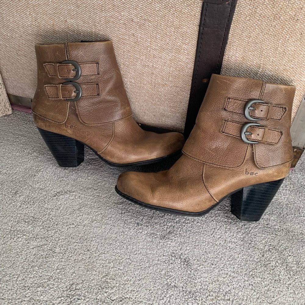 b.o.c. Ankle booties